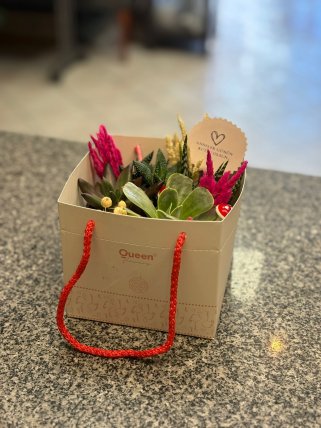 ANNEMİN ÇANTA ARANJMANI 